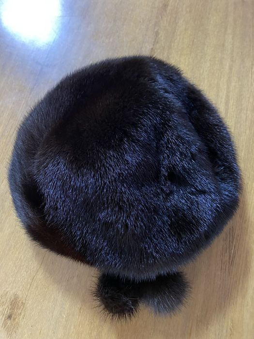 Норковий берет в ідеальному стані