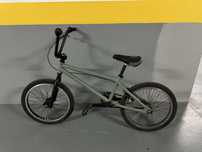 Bicicleta BMX Decathlon