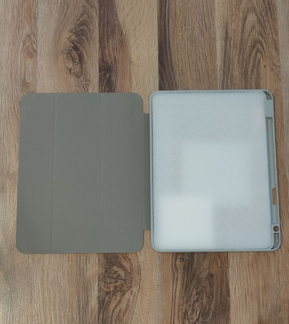 Etui iPad Air 11 - srebrne