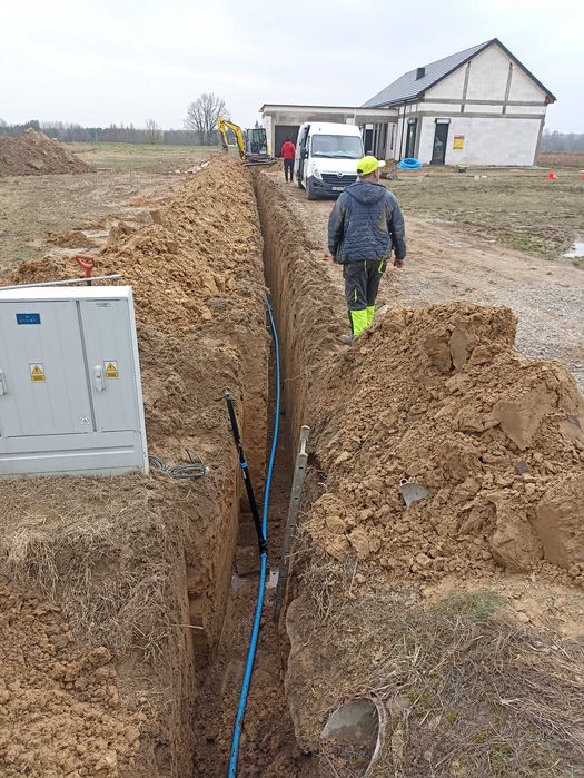 koparka przyłącza wodne przewierty przebicia przeciski kretem