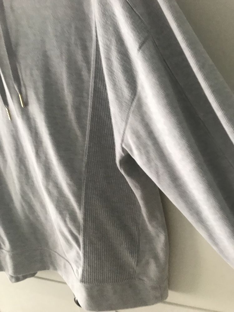 Bluza damska rozpinana z kapturem