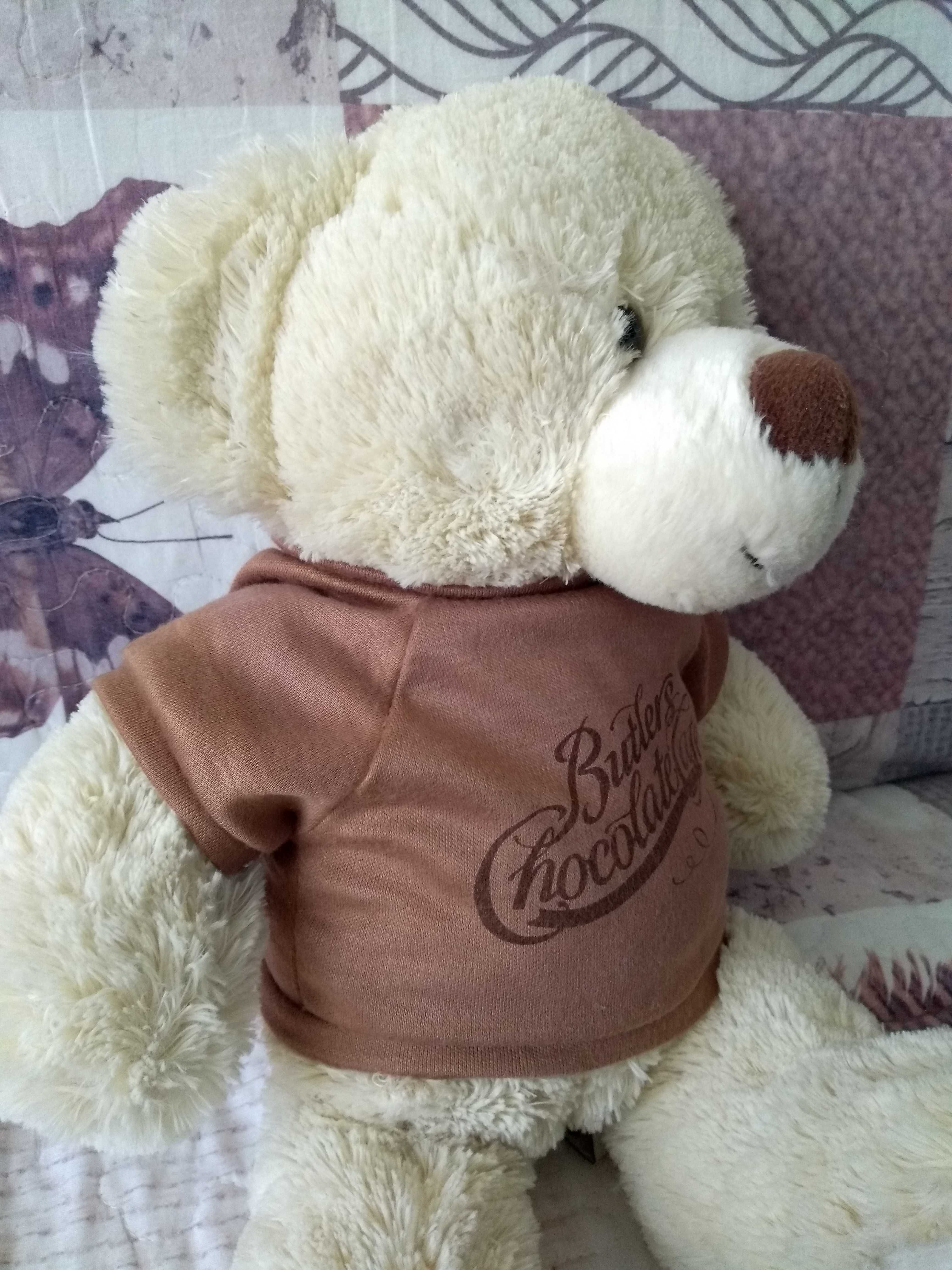 Maskota pluszowy MIŚ Butlers Chocolate Cafe Cuddles Time, metka