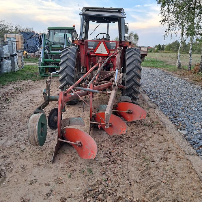 Massey Ferguson 590 z ładowaczem czołowym