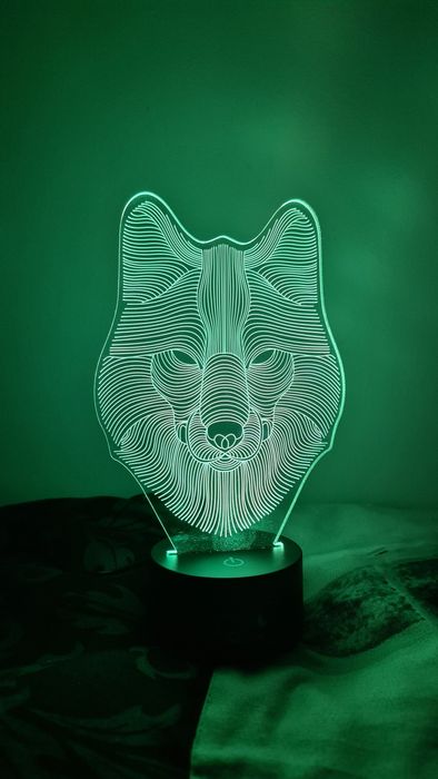 Lampka nocna wilk RGB USB