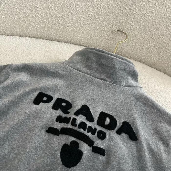 Велюровий костюм з штанами жіночий сірий та чорний бренд