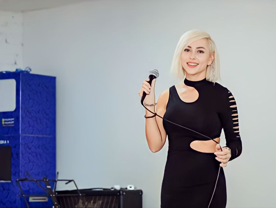 Школа вокалу Уроки для дорослих та дітей Викладач очно офлайн онлайн