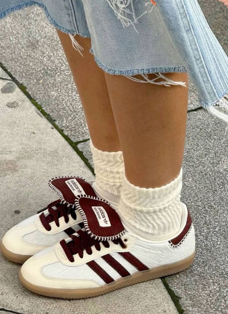 Жіночі білі кросівки адідас Adidas Samba Wales Bonner White Bordo