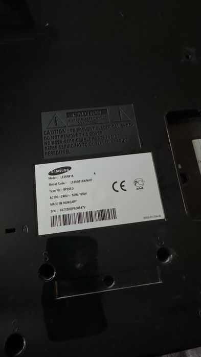 Телевізор Samsung 26” + кріплення на стіну