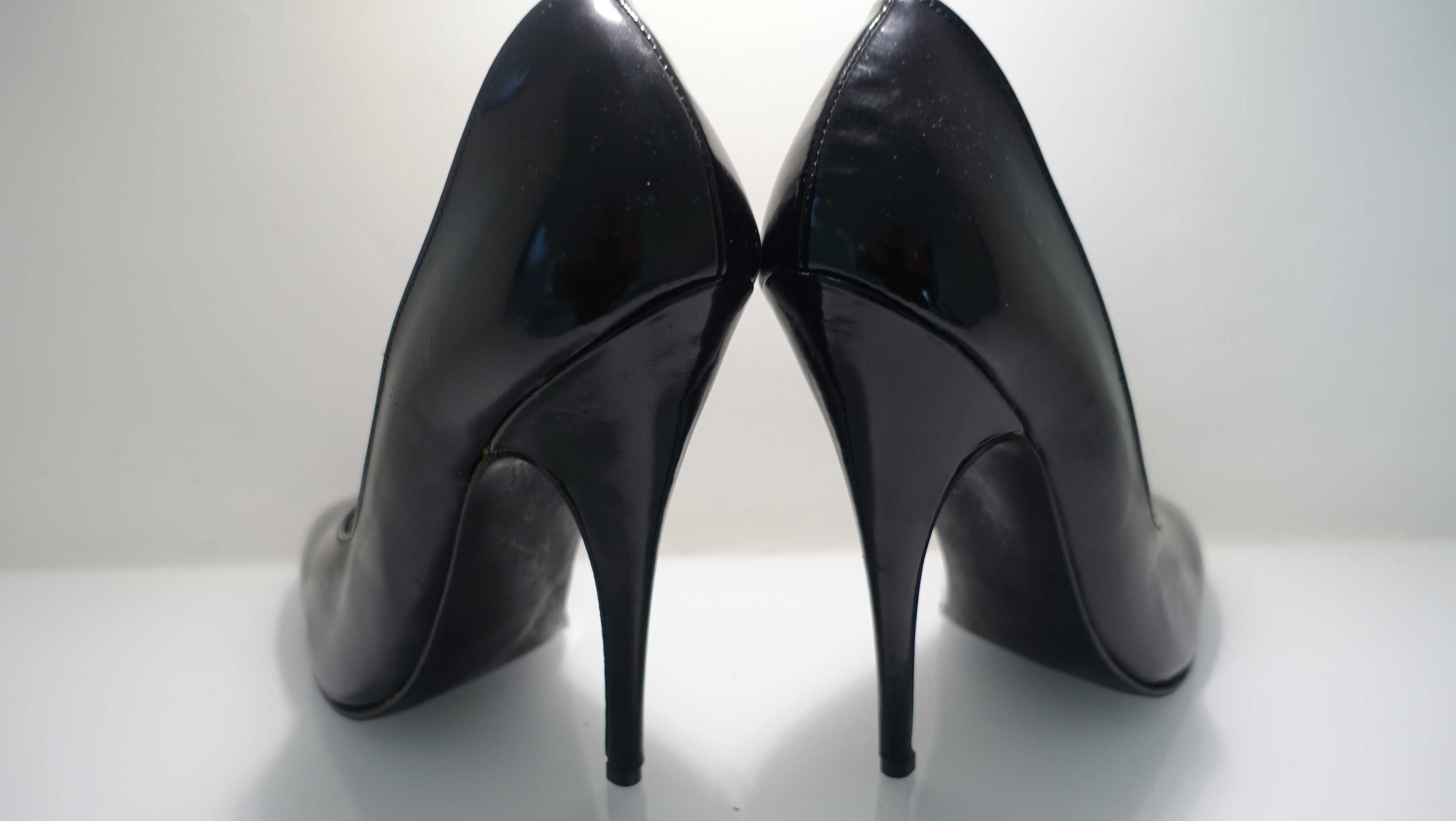 Sexi czarne lakierowane szpilki High Fasion , rozmiar 36 obcas 13cm