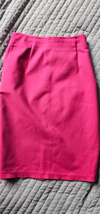 Spódnica ołówkowa fuksjowa