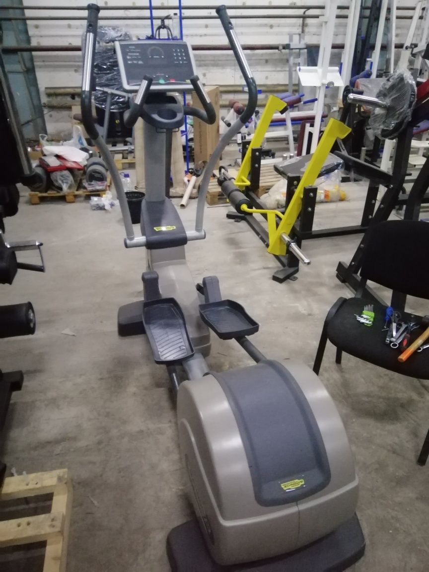 Орбитрек Technogym Synchro Excite 700 Visioweb