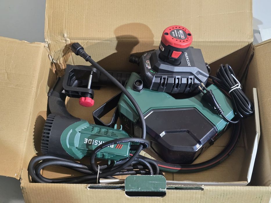 Bomba recarregável Parkside 12V