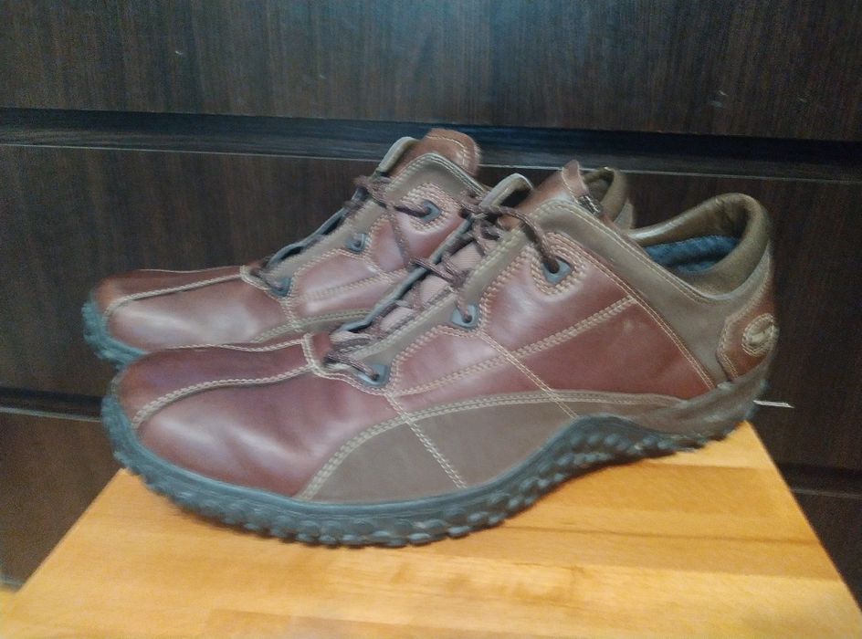 Кросівки шкіряні коричневі Clarks 46 розмір