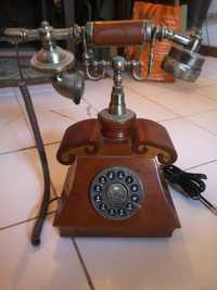 Telefone antigo decorativo
