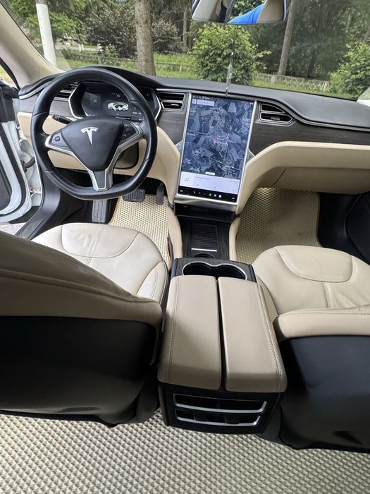 Tesla Model S 85 Kw без дтп