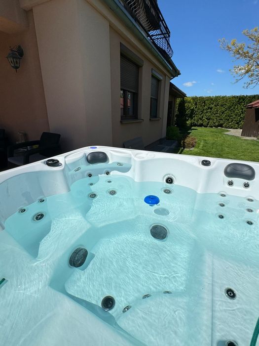 Nowe wanny ogrodowe jacuzi trident