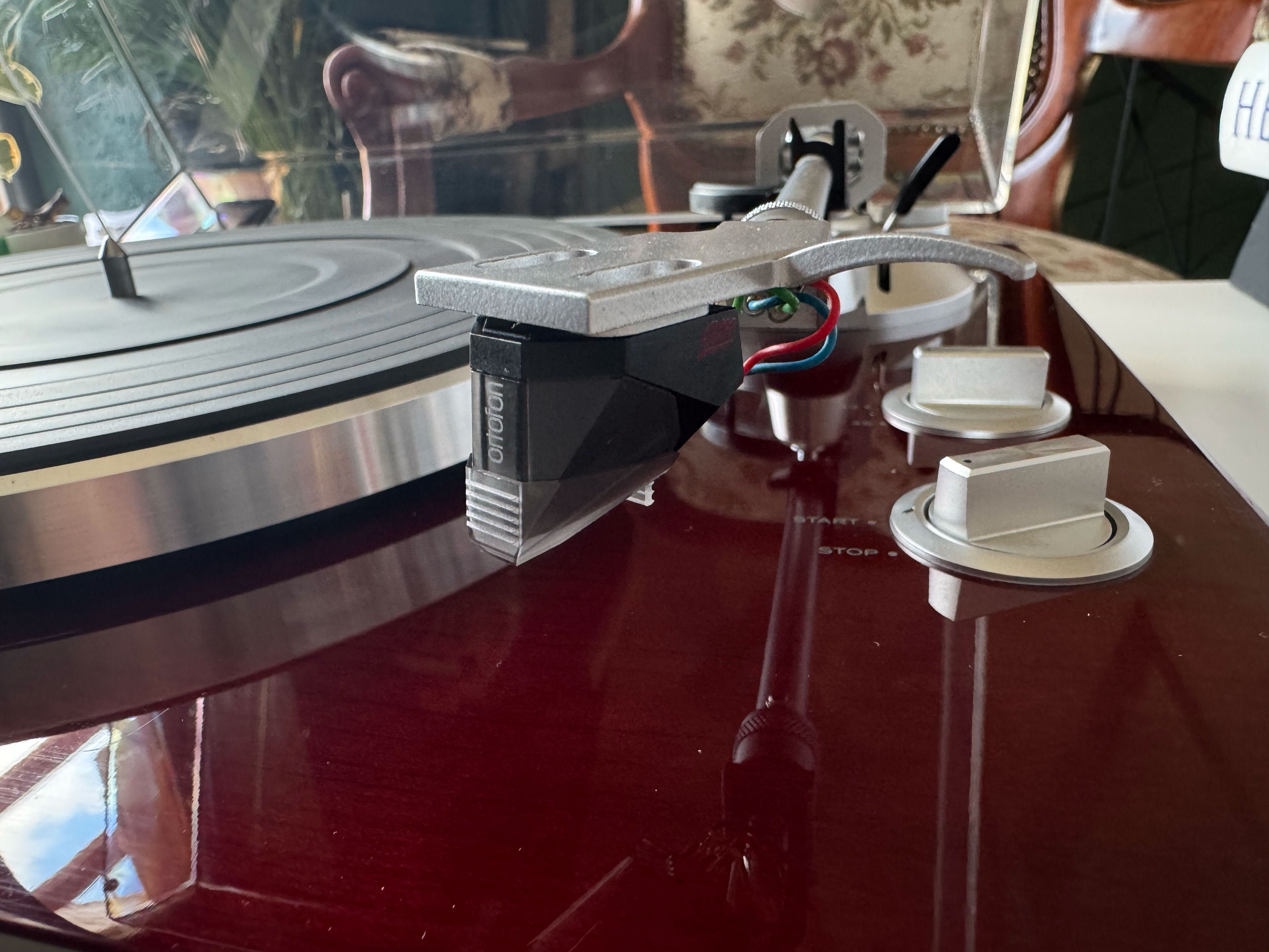 Програвач вінілу TEAC TN-300 + Ortofon 2m Silver