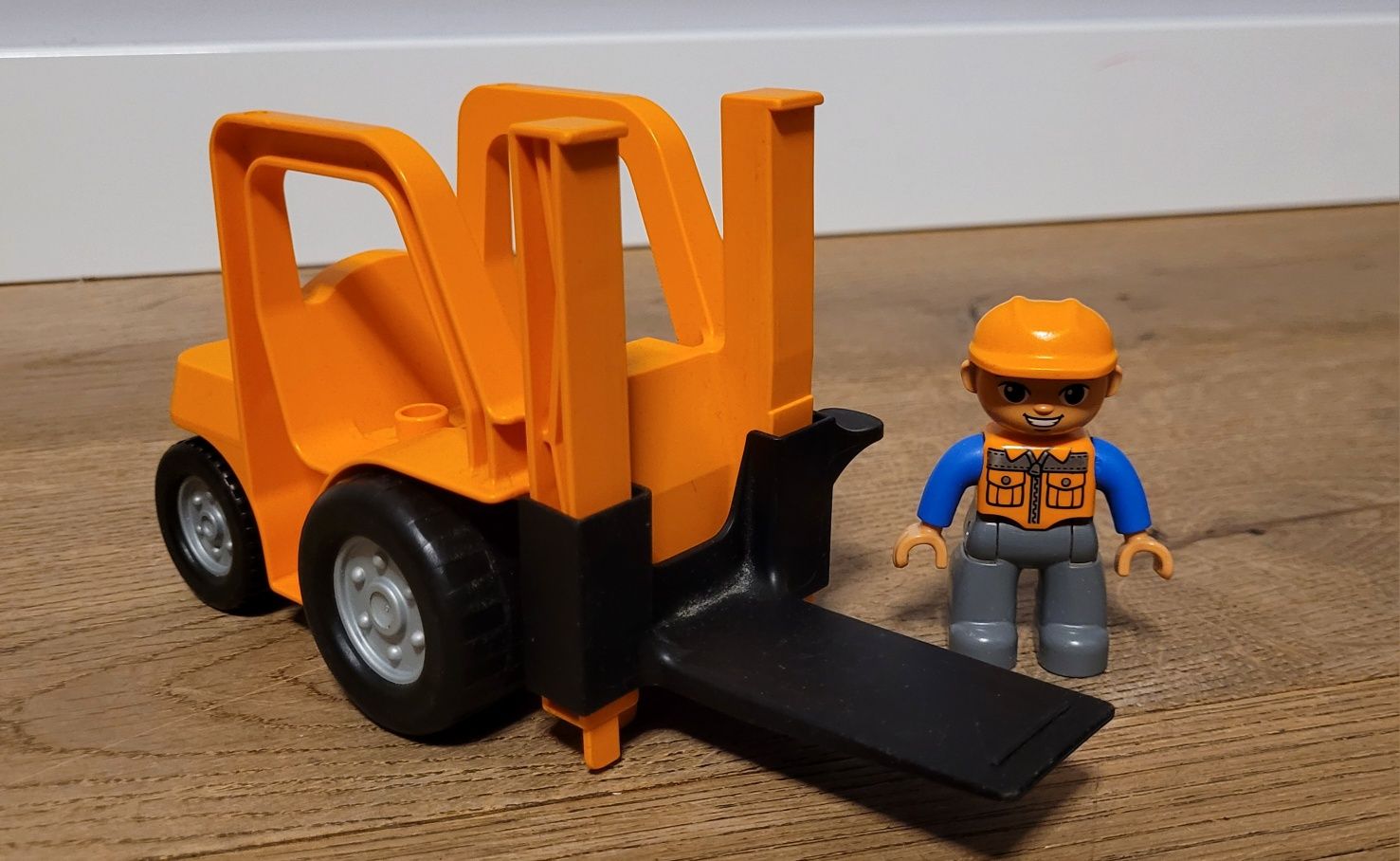Lego duplo wózek widłowy widlowy + robotnik, auto budowlane samochód