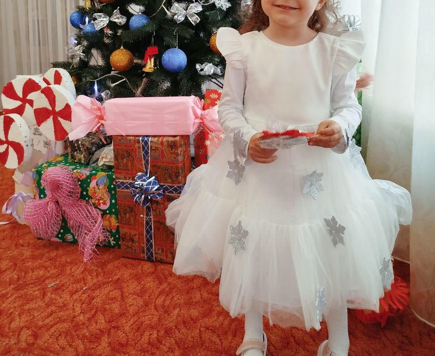 Плаття дитяче біле