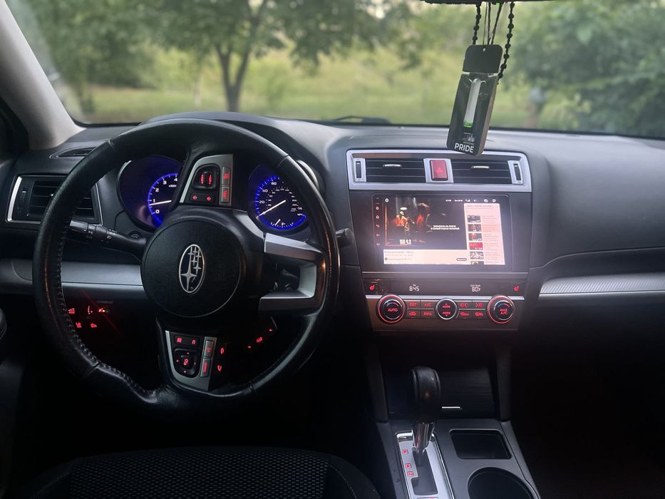 Субару аутбек 2017 газ- бензин