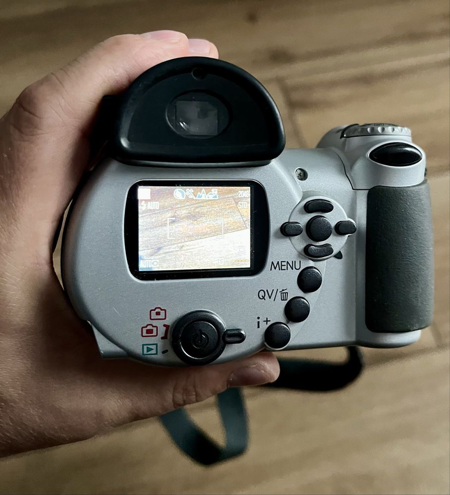 Konica Minolta Dimage Z10