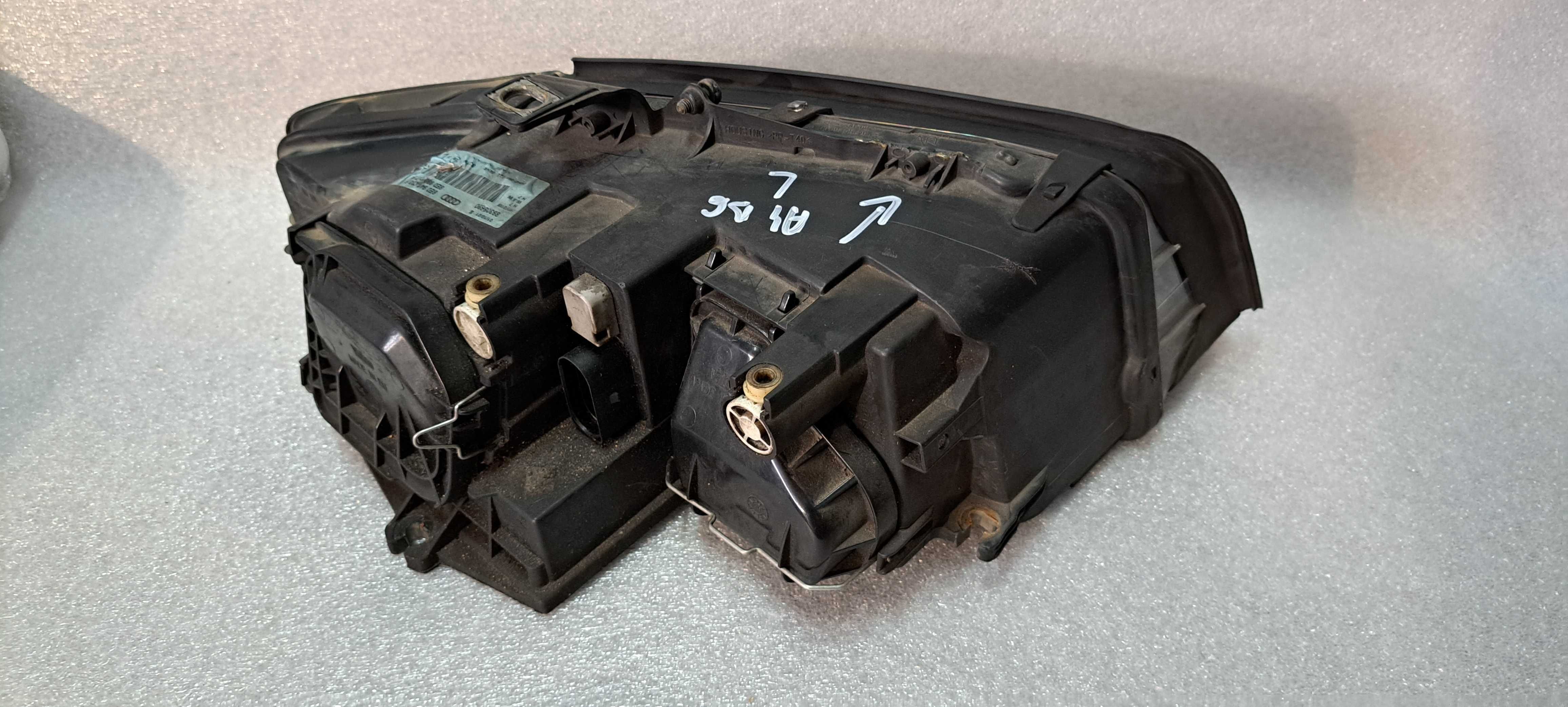 Lampa lewa przód Audi A4 B6 Valeo