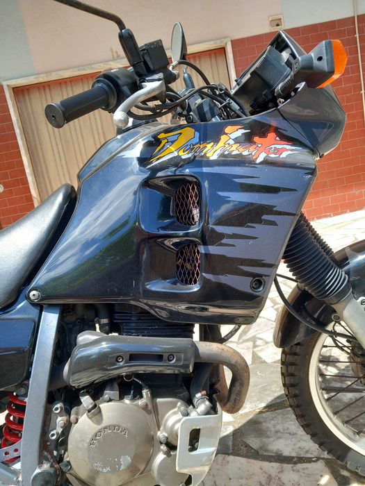 Honda NX 250 em bom estado