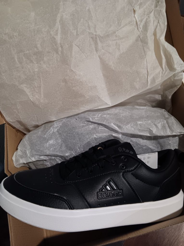Adidas Park Street