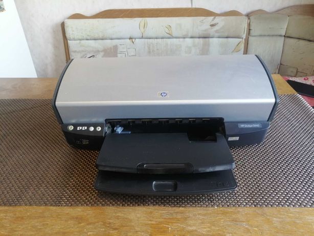 Цветной струйный принтер HP Deskjet 5943