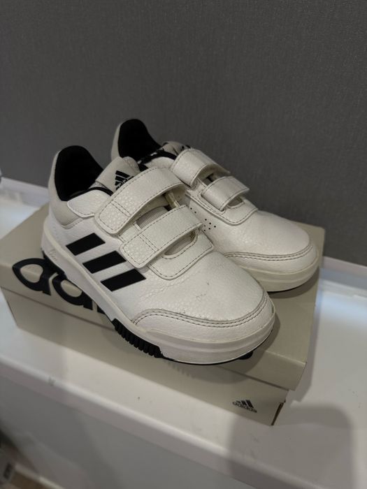Кроссовки adidas детские