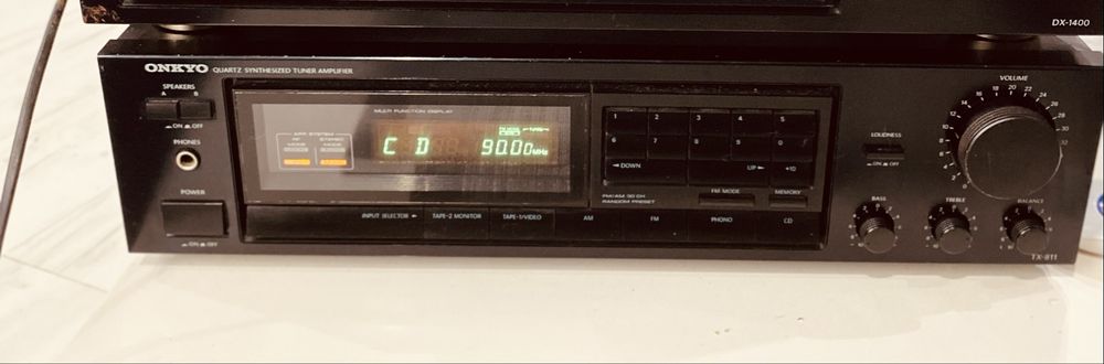 Amplituner onkyo TC-811