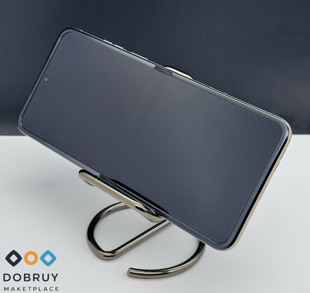 Неймовірний смартфон MOTOROLA Razr 50 2024