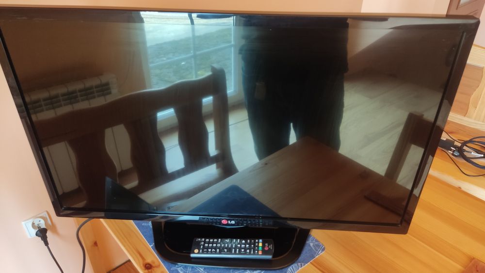 LG 32" LN5400 FullHD