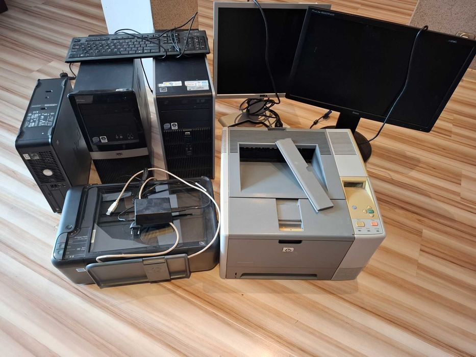 komputery monitory drukarki