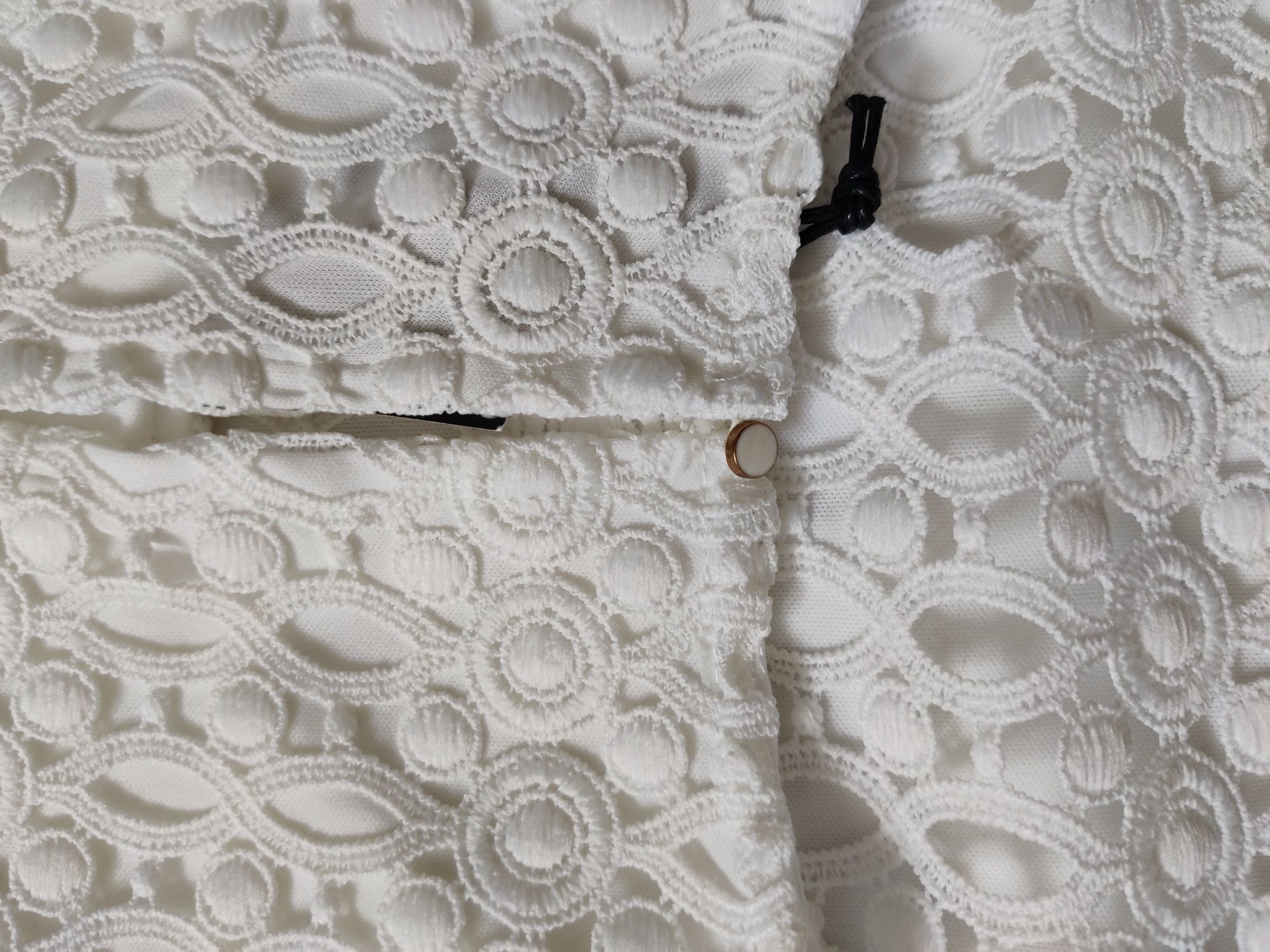 Elegancka biała koronkowa bluzka 34 XS 152 nowa z metką Reserved