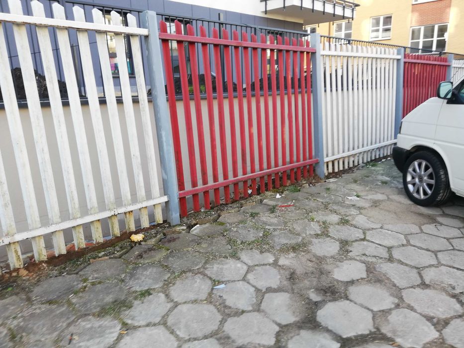 Elementy ogrodzenia z demontażu