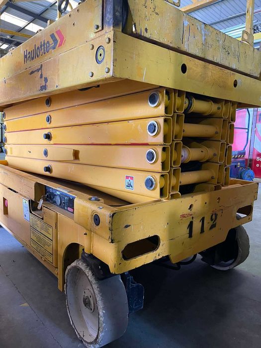 Plataforma Elevatória Tesoura Elétrica 12 mts