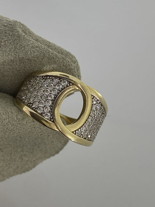 Złoty pierścionek damski,Próba 585. Nowy (6386)