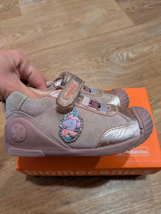 Кросівки для дівчинки Biomecanics