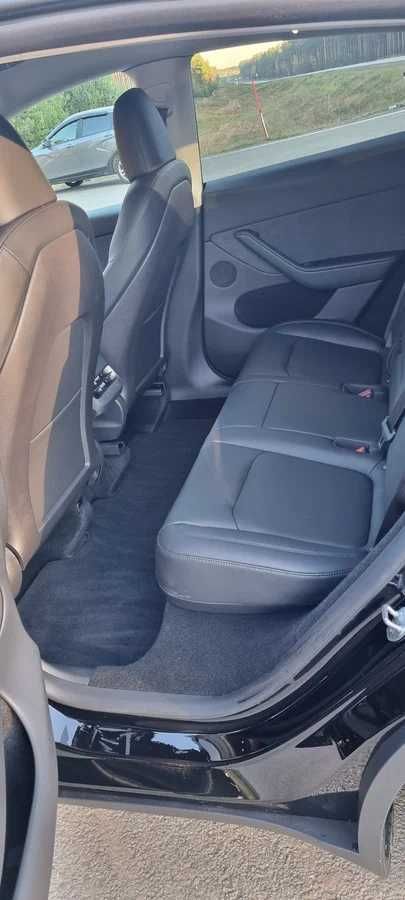 Tesla Model Y Long Range Dual Motor, 2022