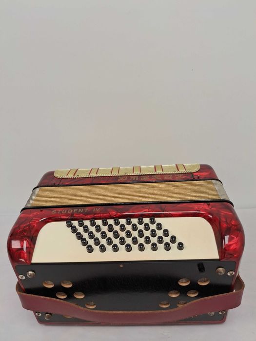 Akordeon Hohner Student IV 40 basów, stan bardzo dobry, zamiana!!!