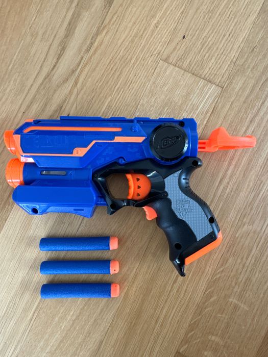 Дитячий пістолет Nerf Firestrike
