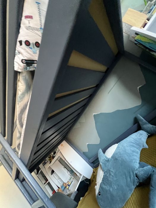 Продам ліжко дитяче двухярусне, смерека.