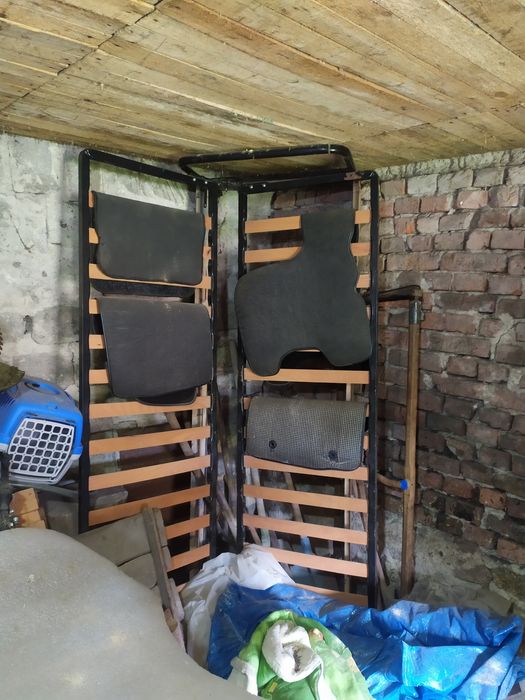 Продам диван з ортопедичним ефектом.