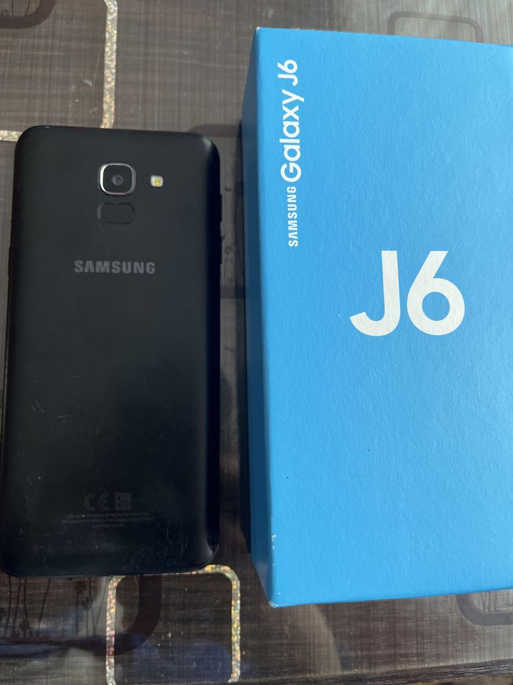 Samsung J6 чорний