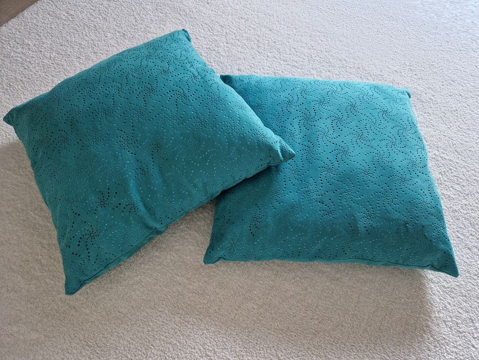 Almofadas (várias). Todas em bom estado.