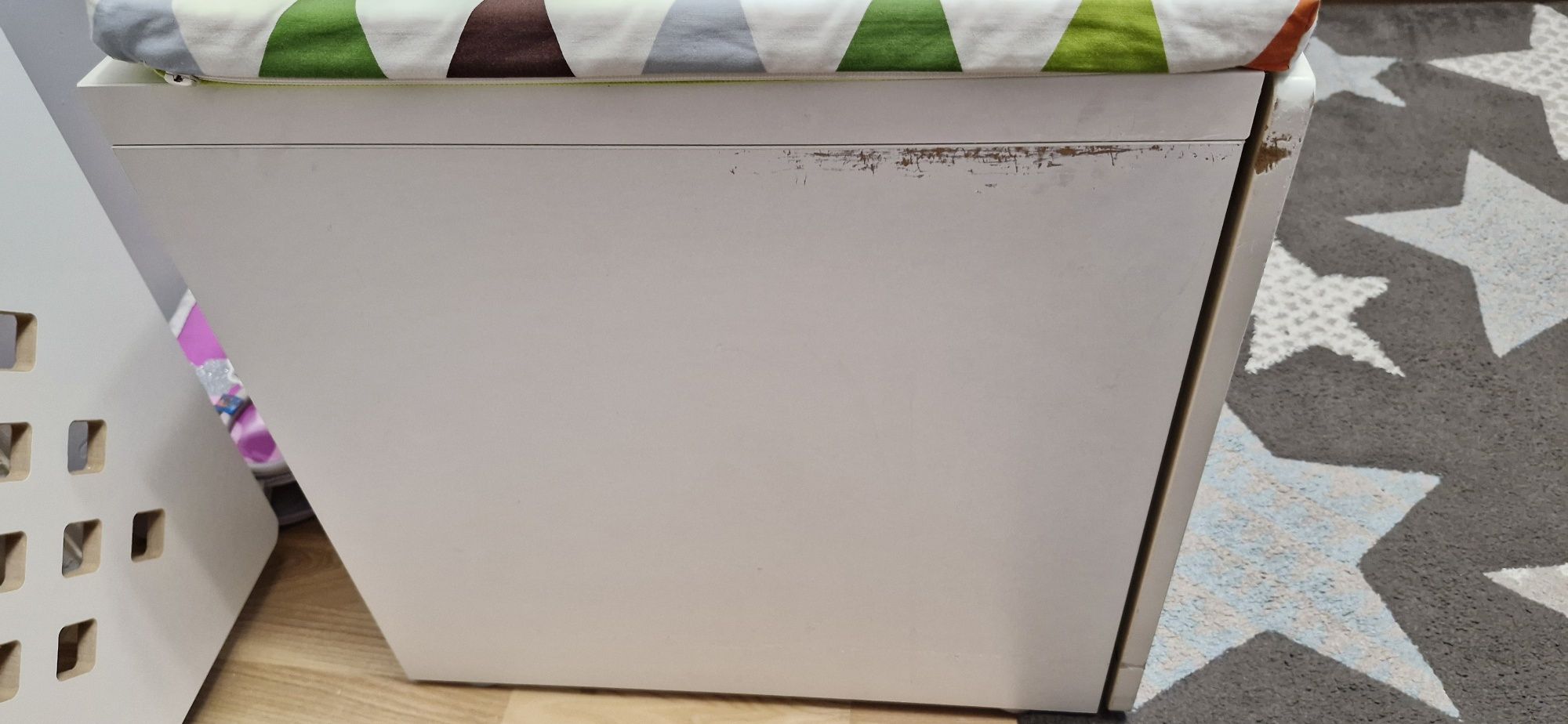 Sprzedam skrzynię z pojemnikiem na zabawki i poduszką Ikea