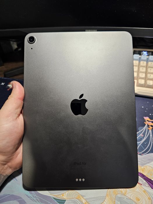 iPad Air (5-го покоління) 2022р на M1 процесорі