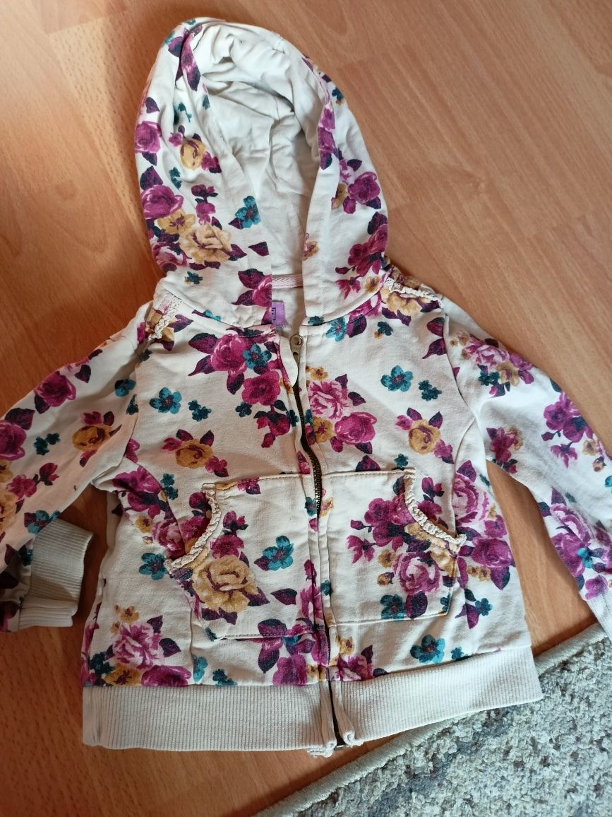 Bluzy 4 sztuki jedna gruba jak kurtka