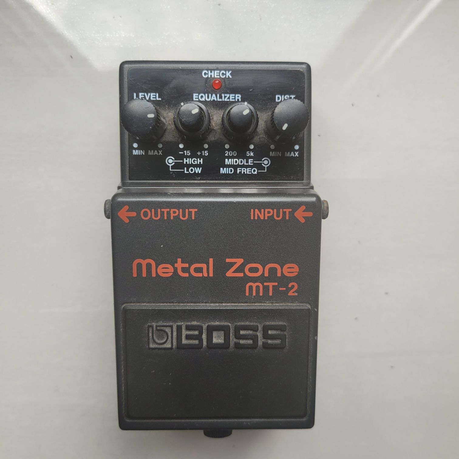 Boss Mt 2 metal zone efekt gitarowy